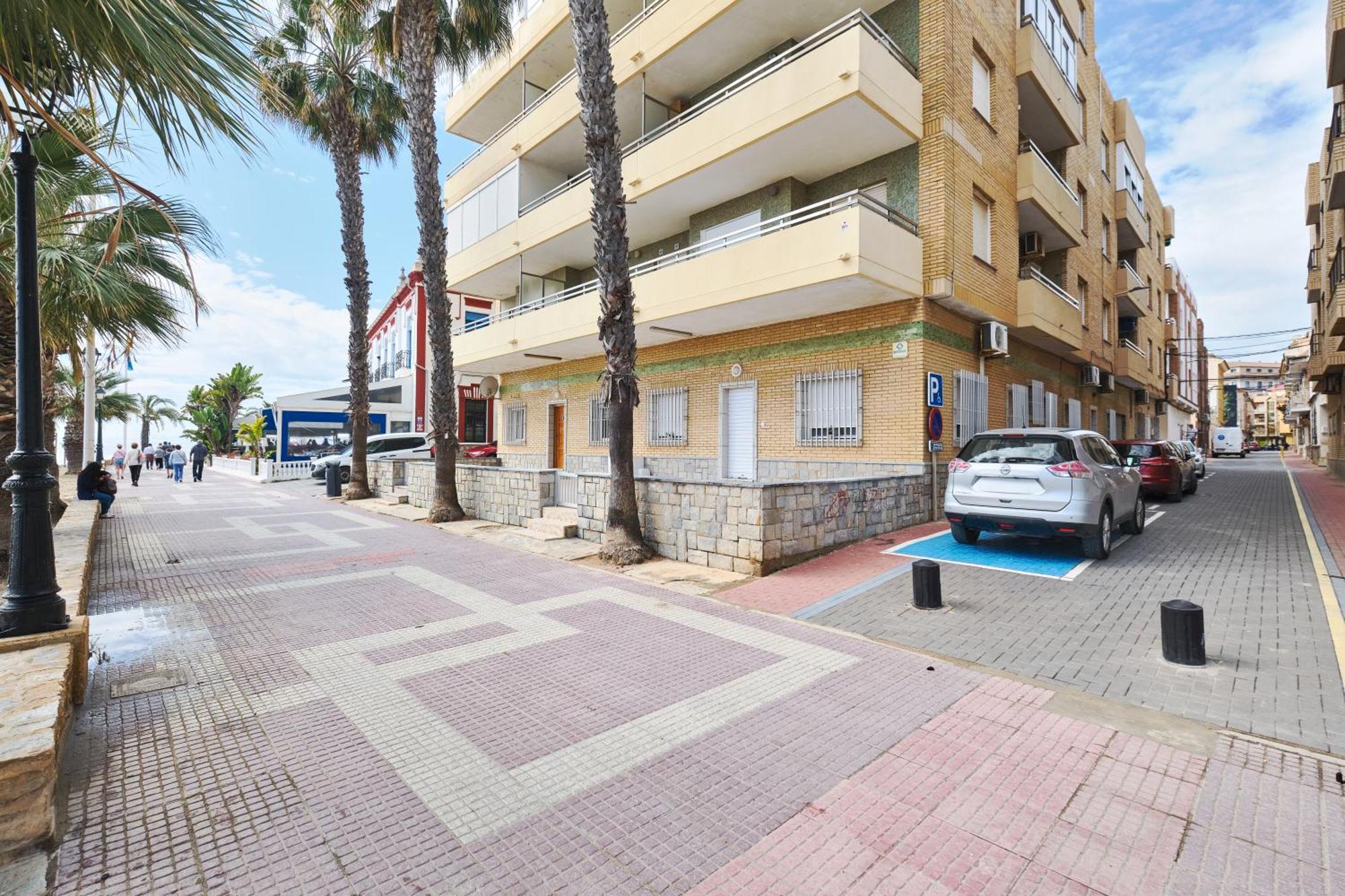 Apartment Casa Nathan - Seaside Comfort In Historic Center Los Alcazares