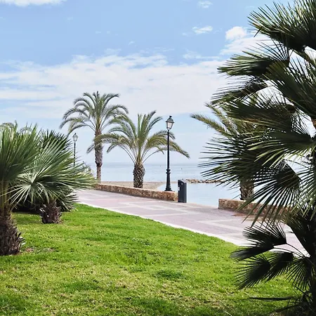 Casa Nathan - Seaside Comfort In Historic Center Los Alcázares Exterior photo